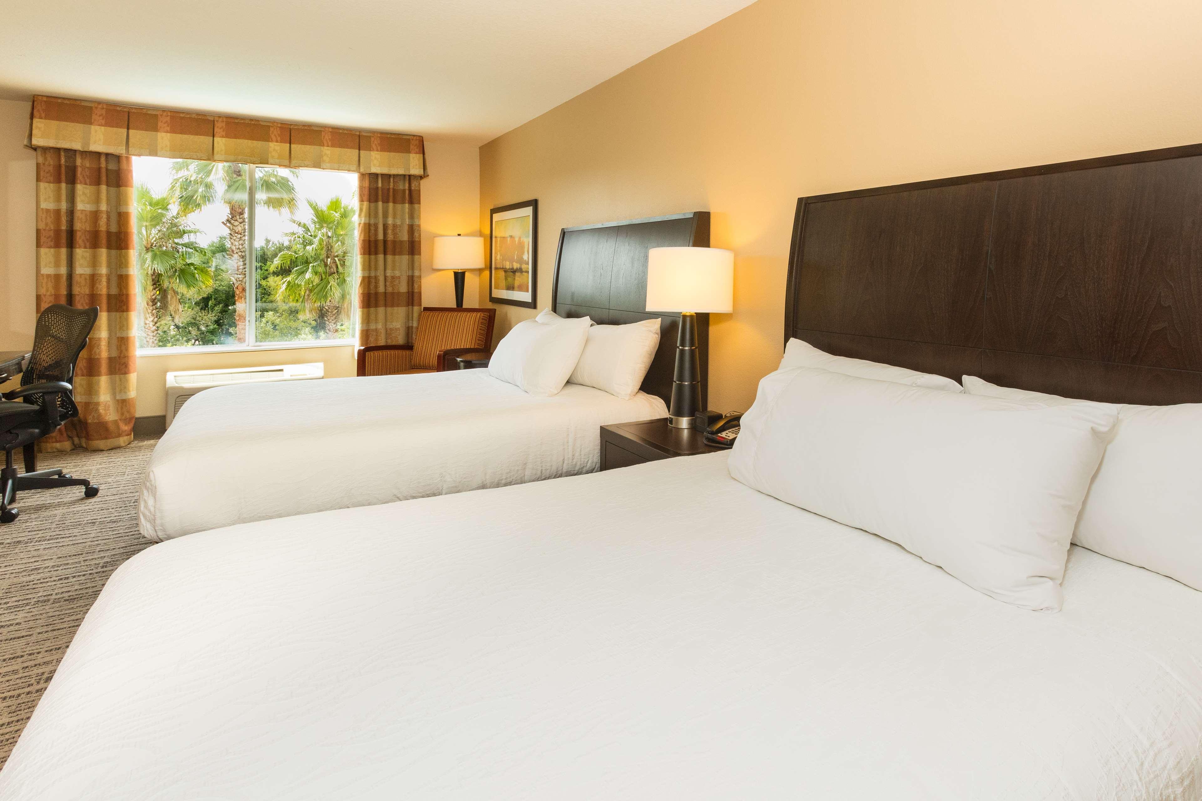Hilton Garden Inn Jacksonville Airport Exterior photo