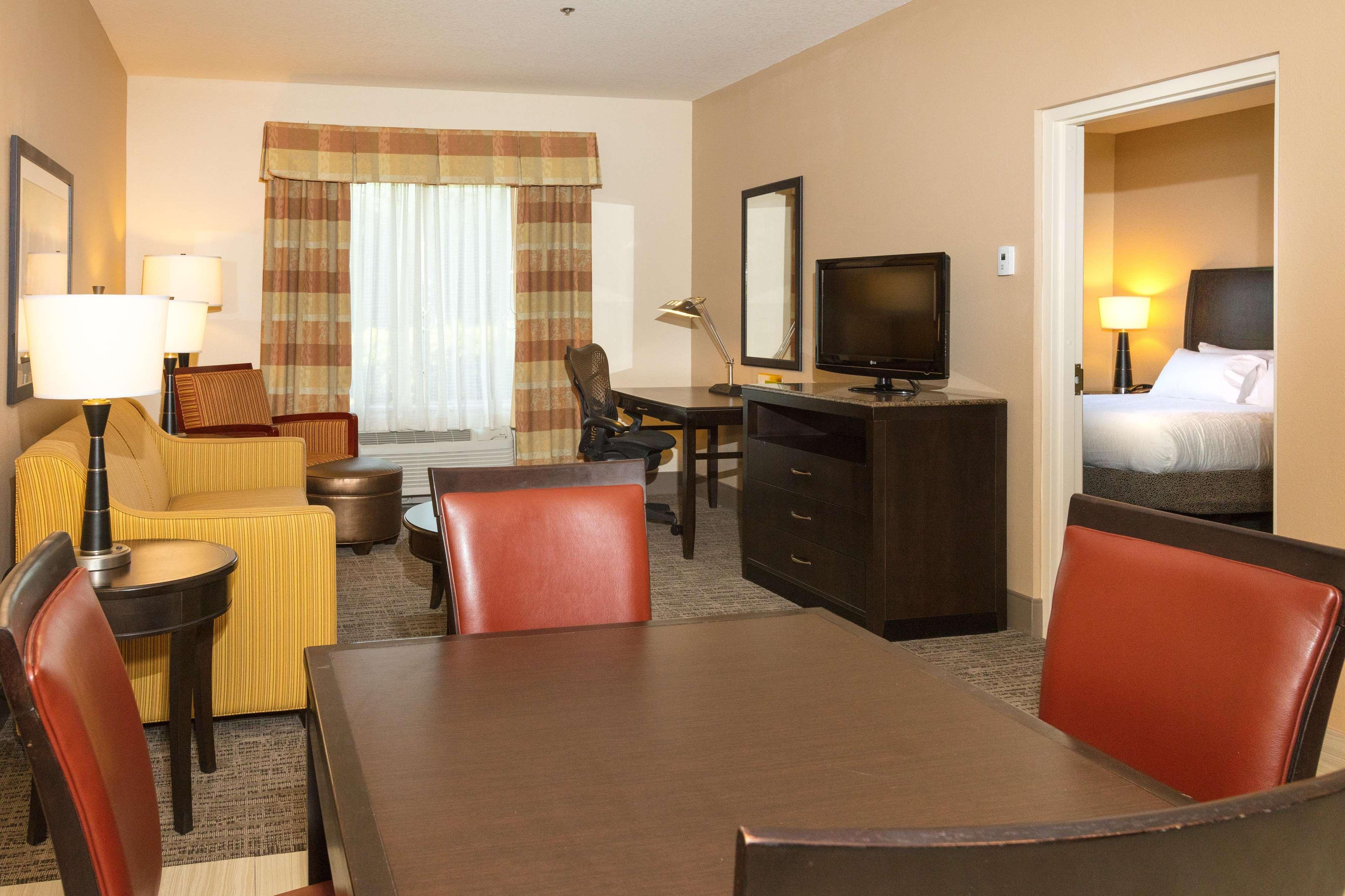 Hilton Garden Inn Jacksonville Airport Exterior photo