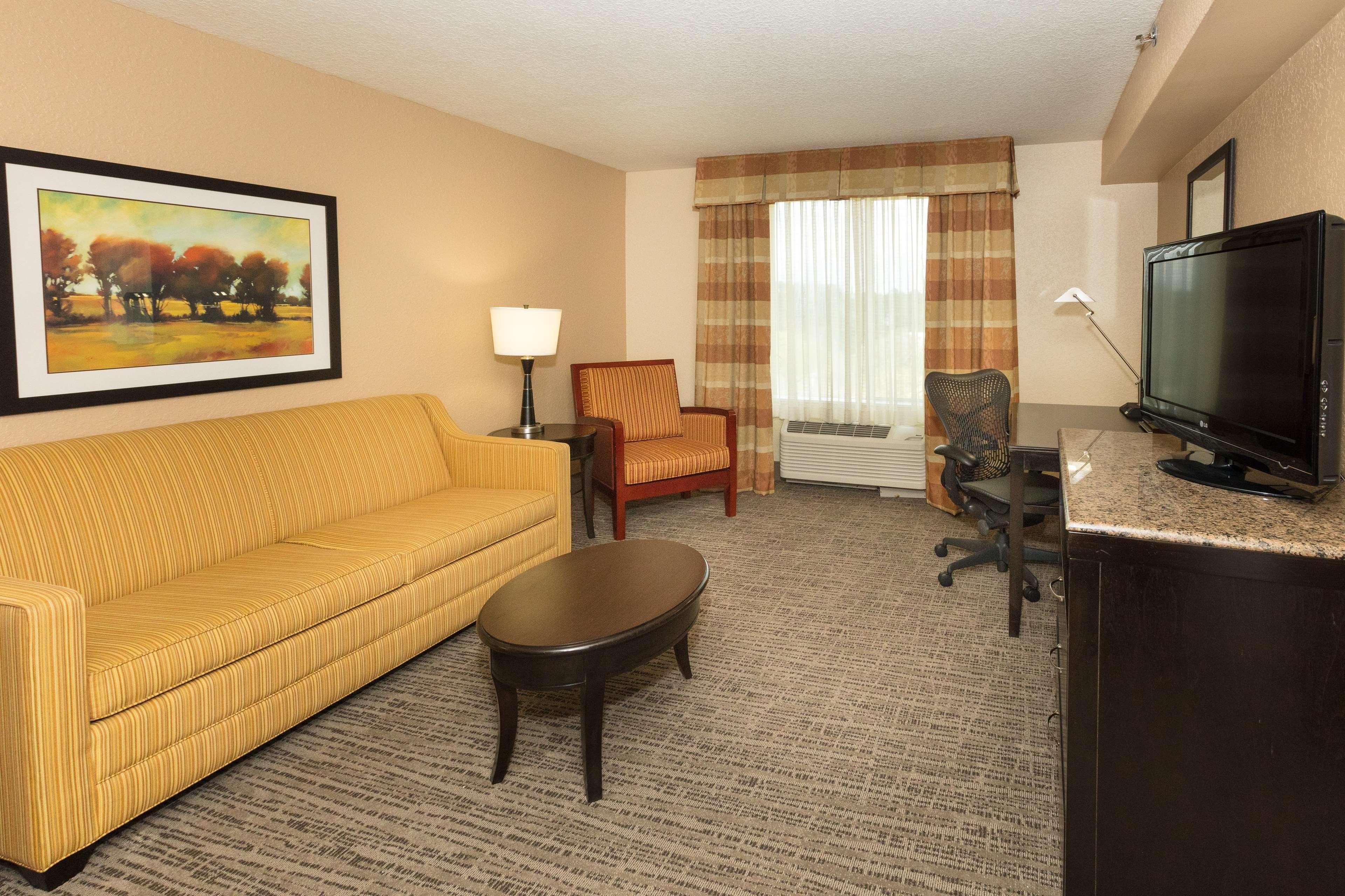 Hilton Garden Inn Jacksonville Airport Exterior photo