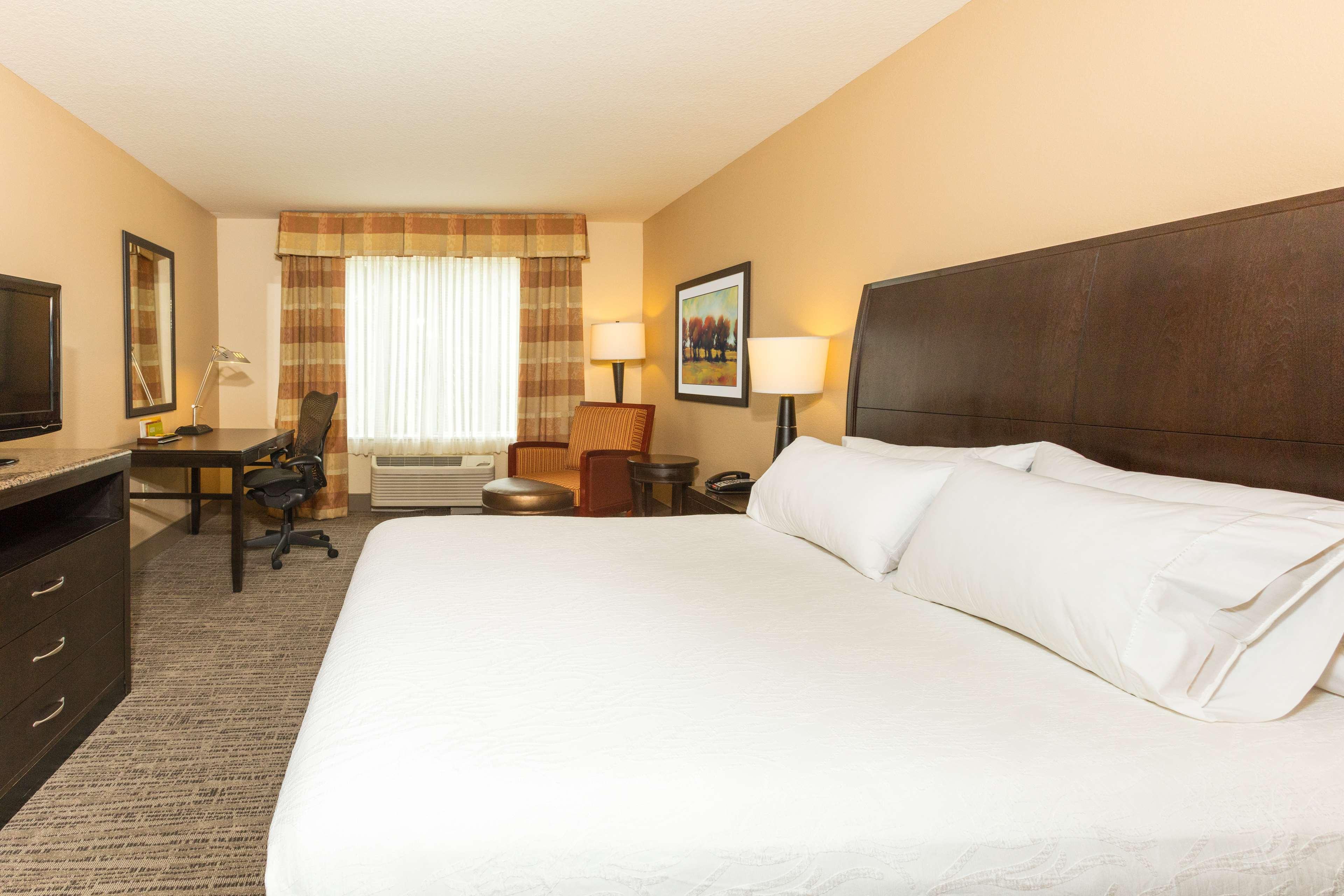 Hilton Garden Inn Jacksonville Airport Exterior photo
