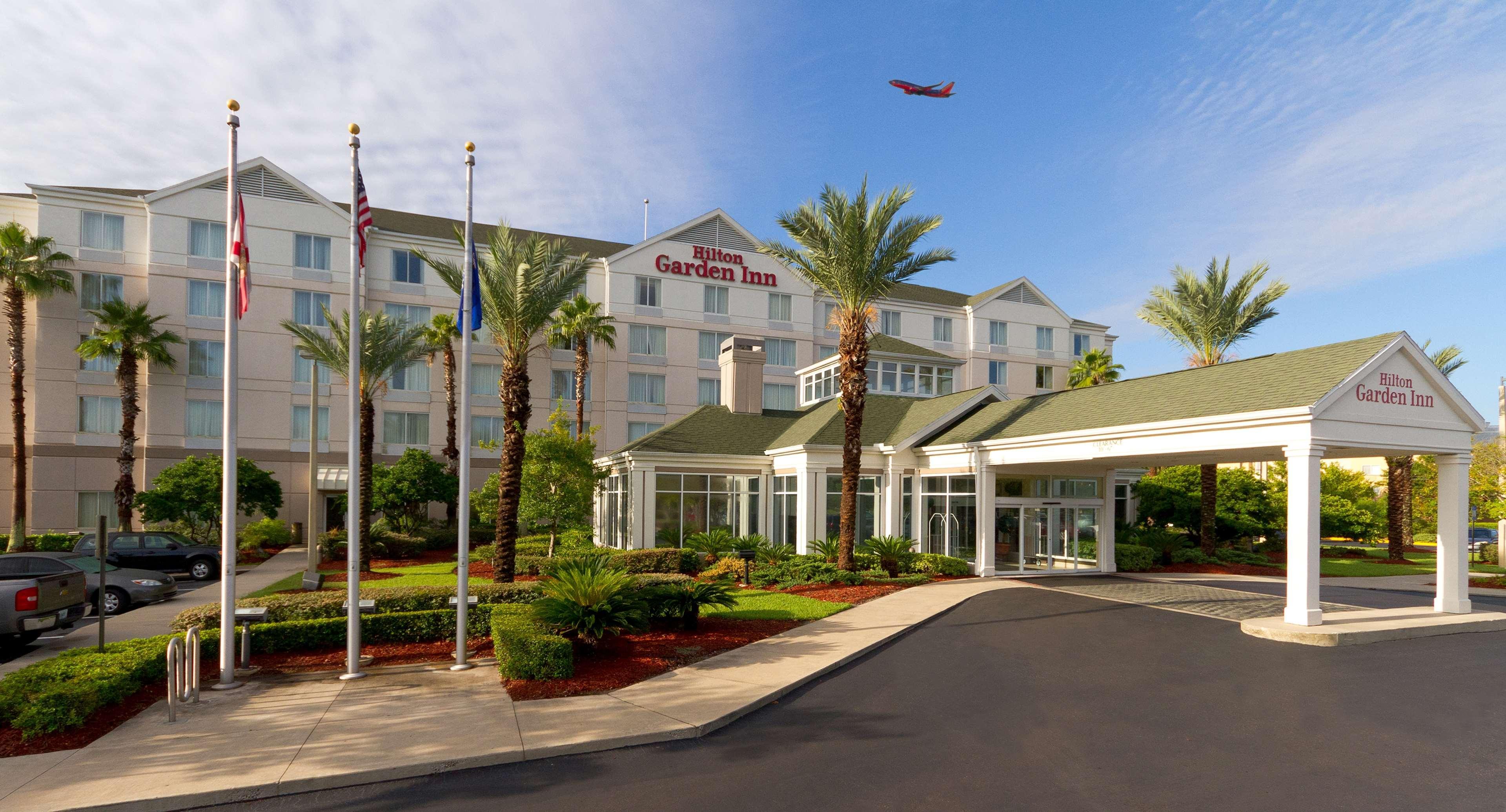 Hilton Garden Inn Jacksonville Airport Exterior photo