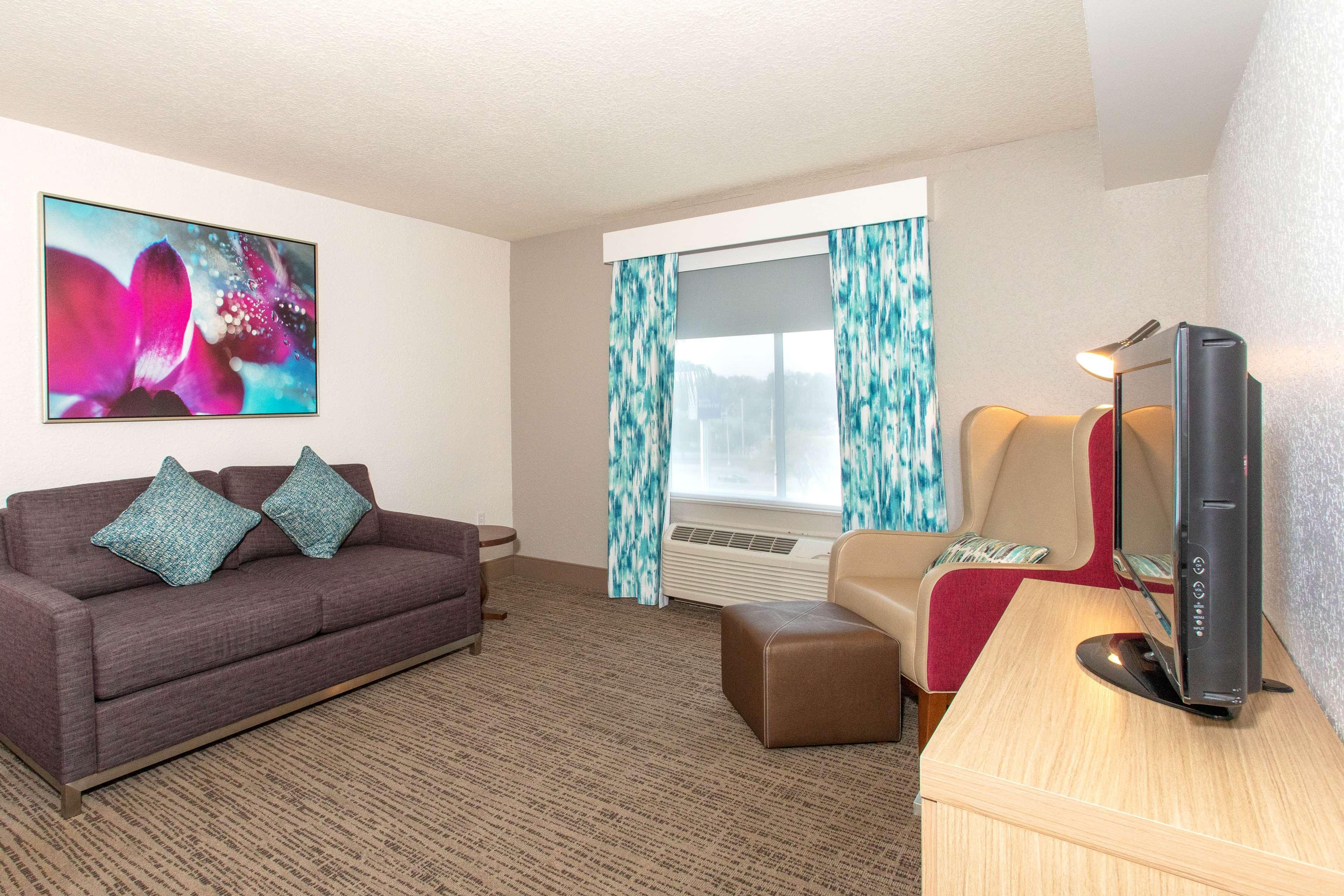 Hilton Garden Inn Jacksonville Airport Exterior photo