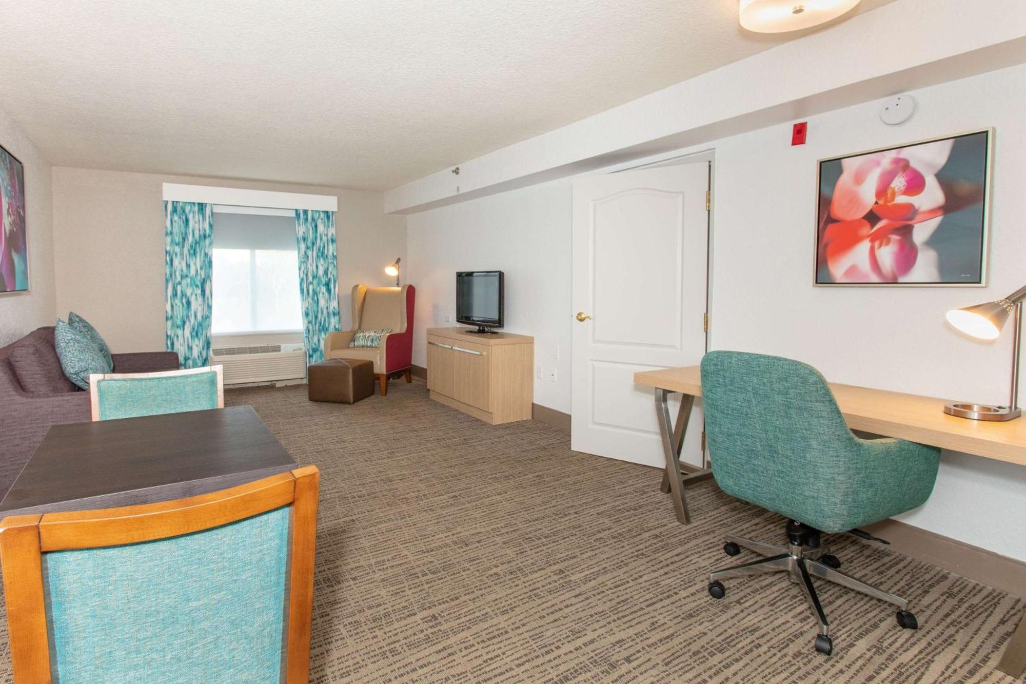 Hilton Garden Inn Jacksonville Airport Exterior photo
