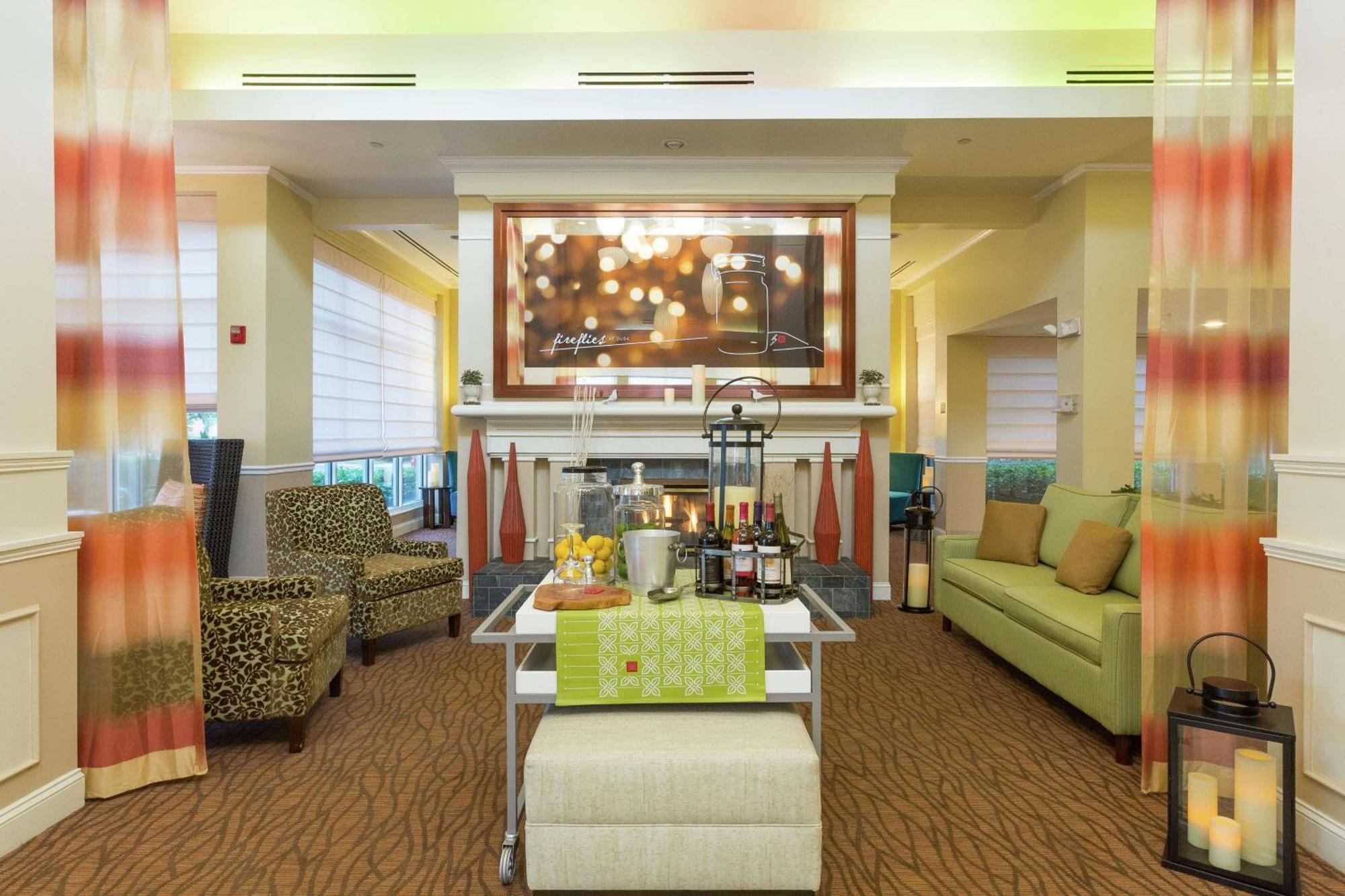 Hilton Garden Inn Jacksonville Airport Exterior photo